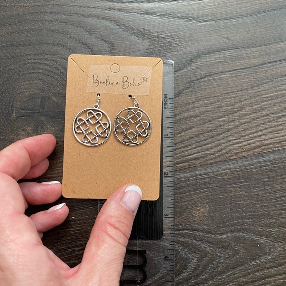 Woven Celtic Heart Earrings - Picture 3 of 3